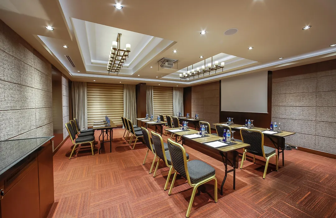 Almira Hotel Thermal Spa & Convention Center-1
